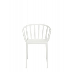 Chaise blanche, VENICE de Kartell (design Philippe Starck), vue de face