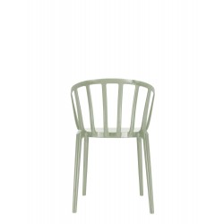 Chaise vert sauge, VENICE de Kartell (design Philippe Starck), vue de dos