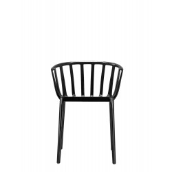 Chaise noire, VENICE de Kartell (design Philippe Starck), vue de face