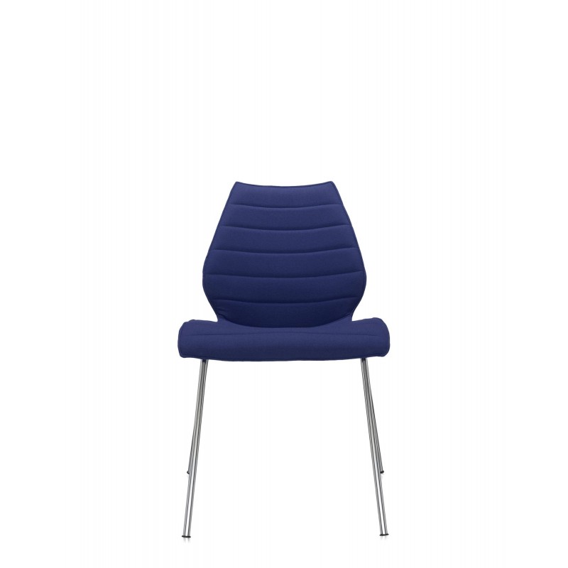 Chaise Kartell MAUI SOFT, tissu Trevira Bleu, structure chromée, vue de face Chaise Kartell MAUI SOFT, tissu Trevira Bleu, structure chromée, vue de face