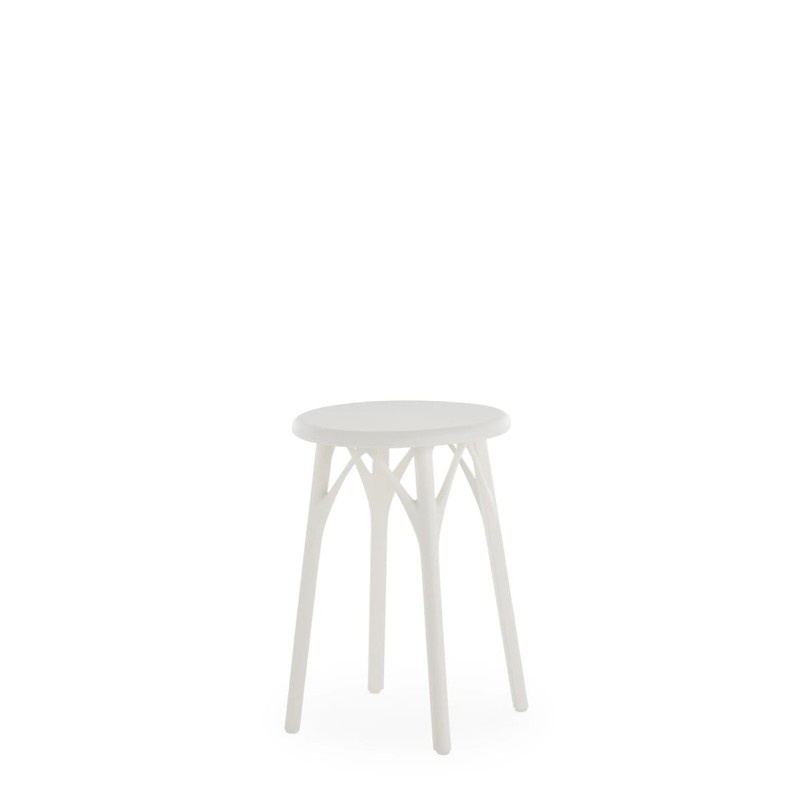 Tabouret A.I. Stool Light de couleur blanc, hauteur 45 cm, vue de 3/4