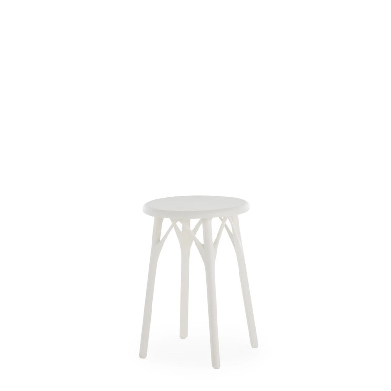 Tabouret A.I. Stool Light de couleur blanc, hauteur 45 cm, vue de 3/4 Tabouret A.I. Stool Light de couleur blanc, hauteur 45 cm, vue de 3/4