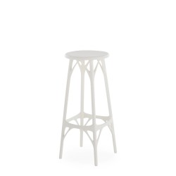Tabouret A.I. Stool Light de couleur blanc, hauteur 75 cm, vue de 3/4