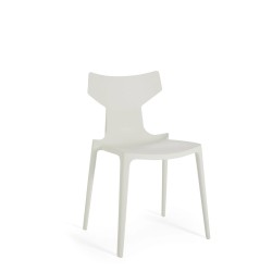 Chaise Re-Chair de couleur blanche, vue de 3/4