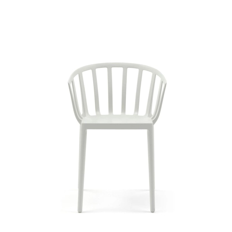 Chaise blanche, VENICE MAT de Kartell (design Philippe Starck), vue de face