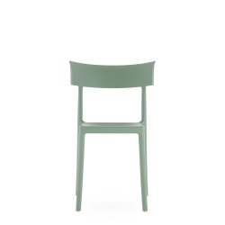 Chaise Kartell Catwalk Mat, de couleur vert sauge, vue de face