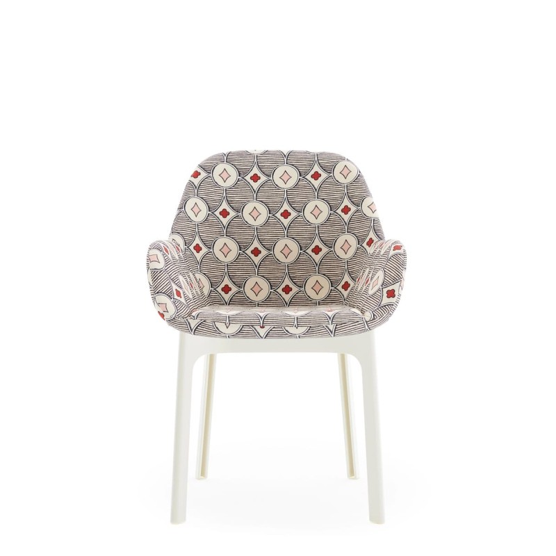 Chaise CLAP, tissu Rubelli crème, structure blanche, vue de face Chaise CLAP, tissu Rubelli crème, structure blanche, vue de face