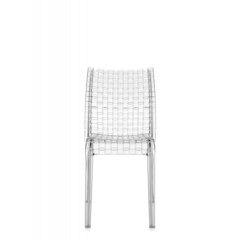Chaise Kartell AMI AMI, couleur cristal, vue de face Chaise Kartell AMI AMI, couleur cristal, vue de face