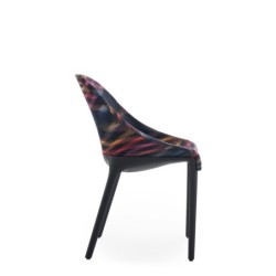 Chaise Kartell ELEGANZA ELA MISSONI motif multicolore fond noir vue de profil