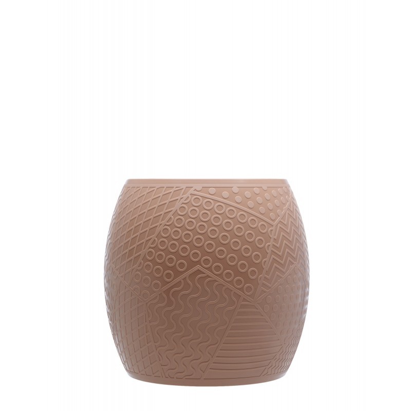 Tabouret rose poudré, ROY de Kartell, vue de face Tabouret rose poudré, ROY de Kartell, vue de face